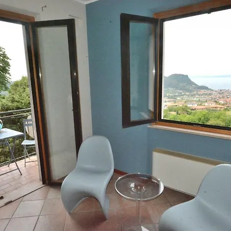 Montegolo Four With Pool And View Costermano