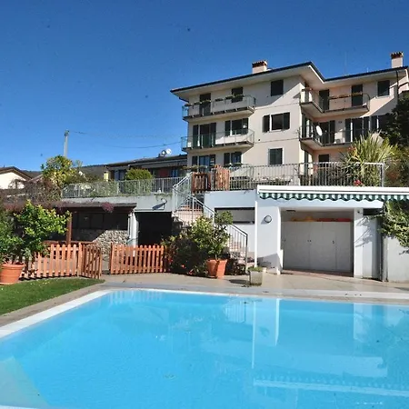 Montegolo Four With Pool And View Apartment