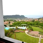 Montegolo Four With Pool And View Costermano