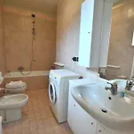 Διαμέρισμα Montegolo Four With Pool And View Costermano