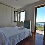 Διαμέρισμα Montegolo Four With Pool And View Costermano