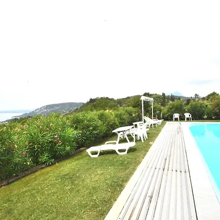 Montegolo Four With Pool And View Διαμέρισμα Costermano