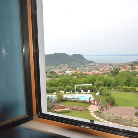 Montegolo Four With Pool And View *