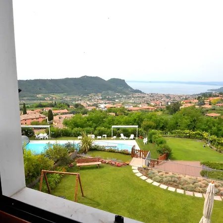 Montegolo Four With Pool And View Costermano
