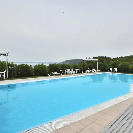 Montegolo Four With Pool And View * Costermano