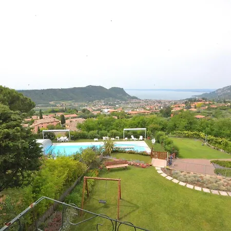 Montegolo Four With Pool And View