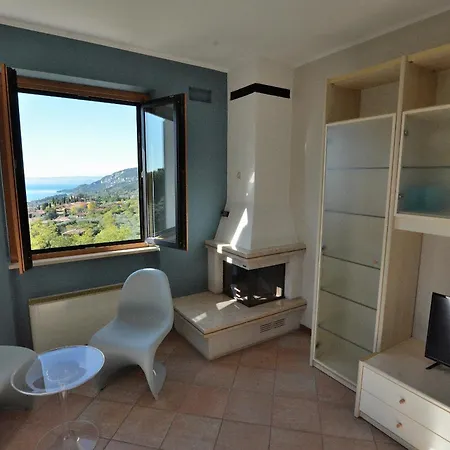 Montegolo Four With Pool And View Apartamento Costermano