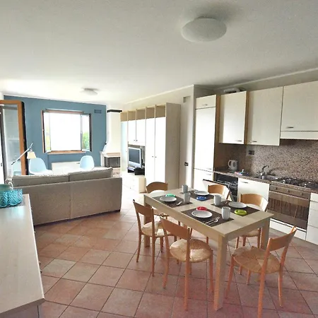 Montegolo Four With Pool And View Apartamento *