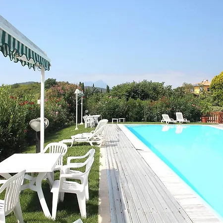 Montegolo Four With Pool And View